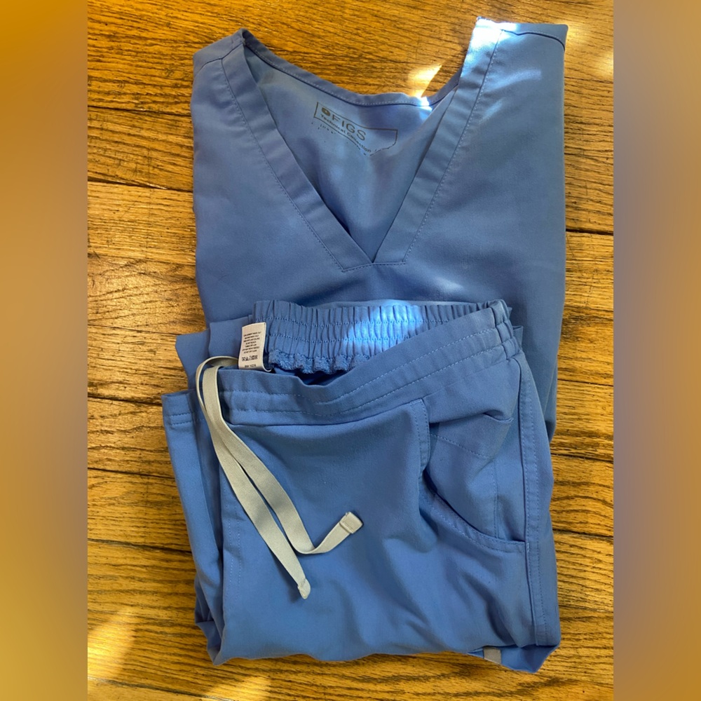 Figs Scrub Set (top and bottoms)
